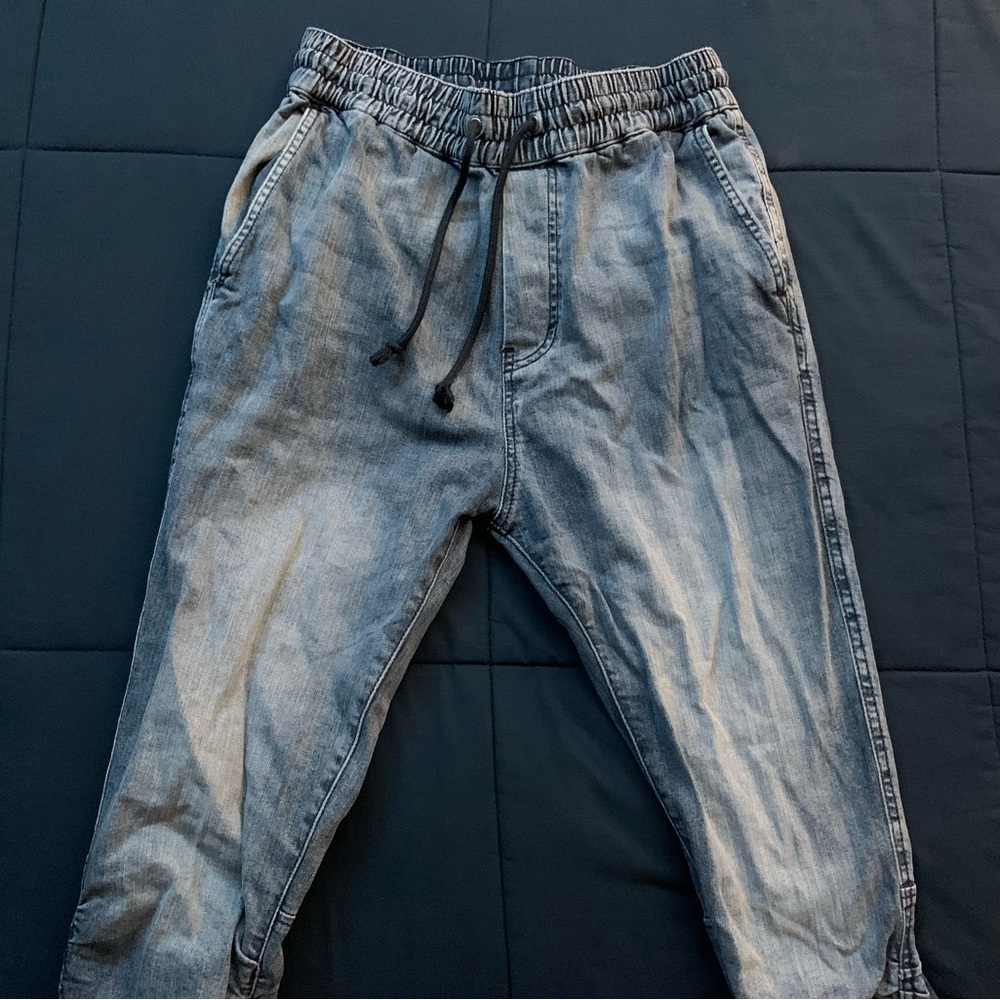 Divided Joggers Size 32
